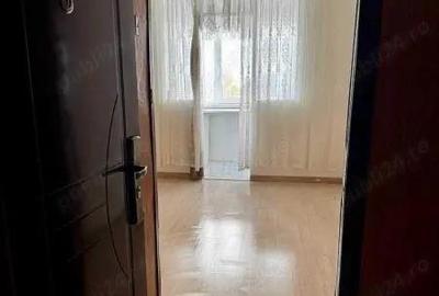 Poarta 6-garsoniera - 3