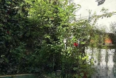 Casă cu 4 camere cu Teren 140 Mp în Eroii Revoluției - 14