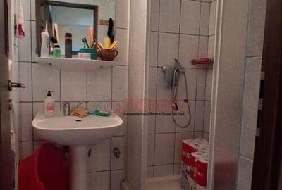 Apartament cu 4 camere decomandat în Mărășești - 3