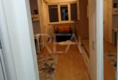 Garsoniera la 13 minute de mers pe jos de sta?iile de metr - 4