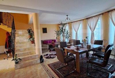 Casa 4 camere/ Teren 10 ari/ Unirea - 2