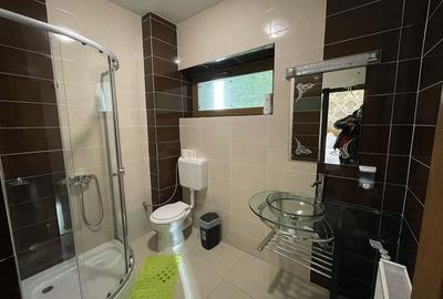 Casă cu 8 camere cu Teren 220 Mp în Central - 6