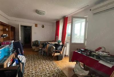 Apartament cu 2 camere semidecomandat în Girocului