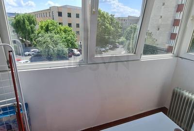 Apartament cu 2 camere semidecomandat, mobilat în 13 Septembrie - 4