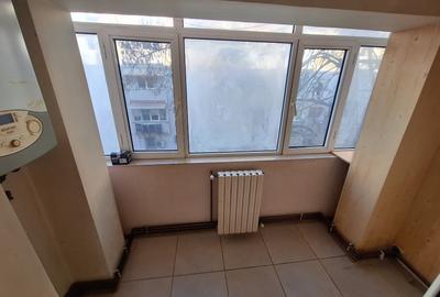 VÂND SAU SCHIMB * APARTAMENT 3 CAMERE * 2 BĂI * INEL 2 * ETAJ 2 * - 8