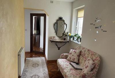 Apartament cu 3 camere decomandat în Teilor - 1
