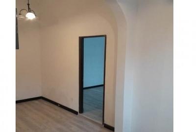 Casă cu 5 camere cu Teren 400 Mp în Vitan - 5
