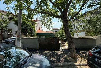 Casa demolabila | Teren 300 mp | Strada Durau, Bucuresti