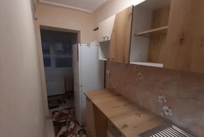 Apartament cu 2 camere decomandat în Aurel Vlaicu - 1