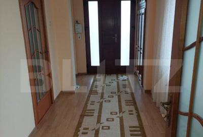 Casa de vanzare, cu 6 camere, 300 mp, spa?ioasa, in Ca - 3