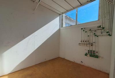 Spațiu comercial, de 240 mp, în Central - 11