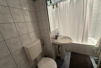 Mobilat și utilat cu 2 balcoane, modificat ?n 3 camere, aproape de Pia&#539 - 10