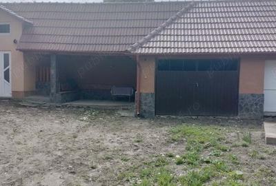 Vand casa ?i teren la poale de munte - 11