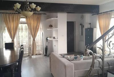 Casă cu 5 camere cu Teren 209 Mp în Central - 2