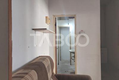 Spatiu comercial de inchiriat 48 mp zona Piata Noua Cisnadie - 7