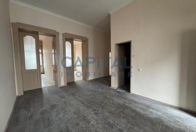 Apartament cu 3 camere decomandat în Central - 8