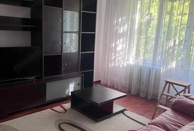 Apartament cu 2 camere decomandat în Crângași