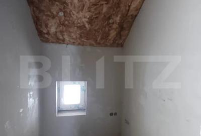 Casă cu 4 camere cu Teren 692 Mp în Central - 10