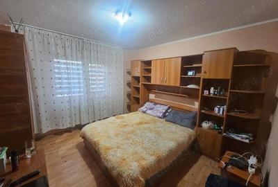 Apartament cu 3 camere decomandat în Central - 10