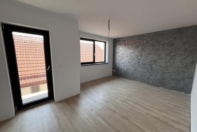 Casă cu 4 camere cu Teren 200 Mp în Micești - 5