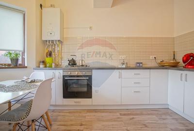 Casa mobilata si utilata in Sanpetru - 24
