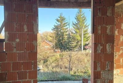 Casă cu 5 camere cu Teren 1000 Mp în Sântuhalm - 1