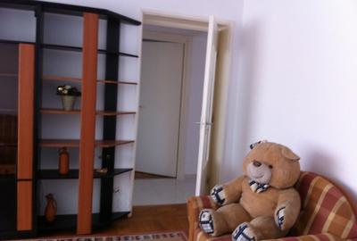 Apartament cu 3 camere semidecomandat, mobilat în Crângași - 6