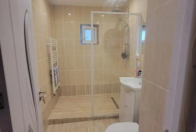 Apartament cu 3 camere în Micro 3 - 3