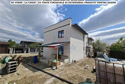 Casă cu 4 camere cu Teren 260 Mp în Podu Roș