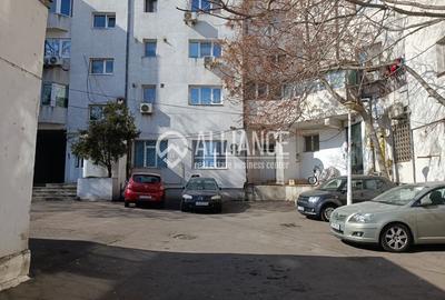 Apartament cu 3 camere decomandat în Peninsula - 36