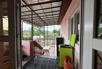 Casă cu 4 camere cu Teren 700 Mp în Central