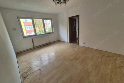 Vand 2 camere et.1 Micro 1 - 2