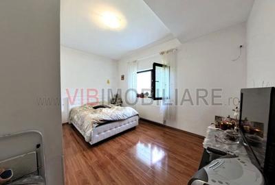 Apartament cu 3 camere decomandat în Sud - 1