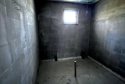 Casă individuală cu 5 camere cu Canalizare în Șendreni - 16