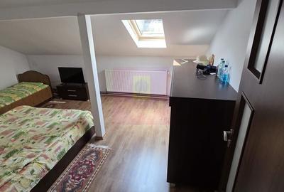 Casă cu 4 camere în Castelul Peleș