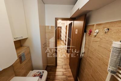 Apartament 4 camere, 2 bai, 2 balcoane,centrala proprie, etajul 2 - 14