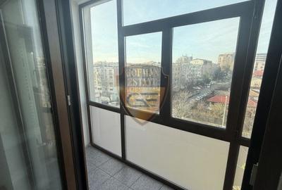 Apartament cu 2 camere decomandat în Km 5 - 4
