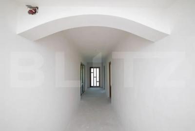 Casă cu 7 camere cu Teren 3000 Mp în Central - 5