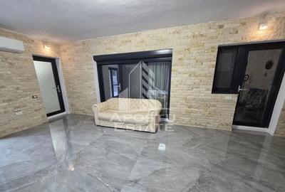 Casa pe parter, individuala de vanzare, 5 camere, 3 bai, Girocului - 11