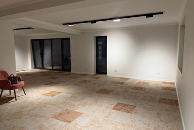 Spațiu comercial, de 140 mp, în Barbu Văcărescu