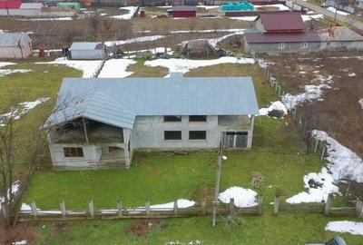 Casă cu Teren 1487 Mp în Tătăranu - 5