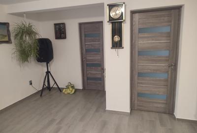 CASA CU 4 CAMERE SUPRAFATA UTILA 170MP SI TEREN 600MP SPRE VANZARE IN AVRIG - 4