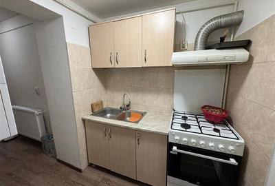 Apartament 2 camere, parter, 46mp , zona Sud - Scoala 1 - - 9