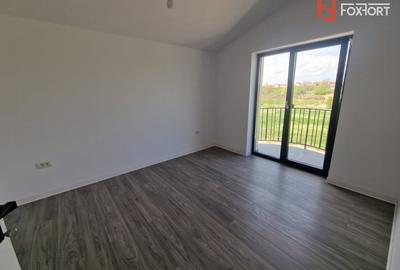 Duplex cu 3 camere cu Canalizare în Central - 7