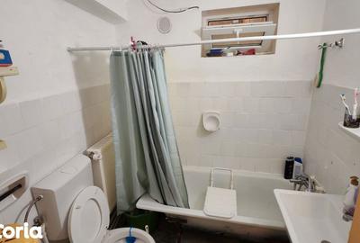 Casă cu 3 camere cu Canalizare în Micro 16 - 8