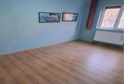 De vanzare apartament cu 4 camere Circumvalatiunii langa Piata Dacia centrala proprie boxa CF