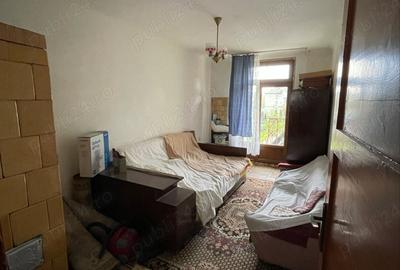 Apartament cu 2 camere, de VANZARE in Uricani , jud.Hunedoara - 1