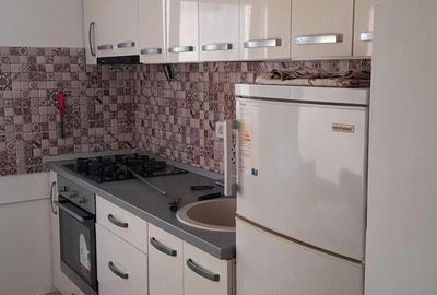 Garsonieră decomandată în Central - 2