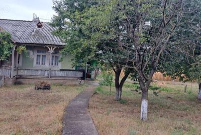 Casă cu 3 camere în Căciulești - 5