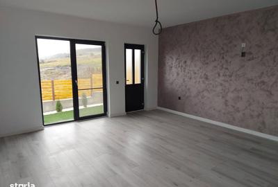 Casă cu 4 camere cu Teren 500 Mp în Baciu - 3